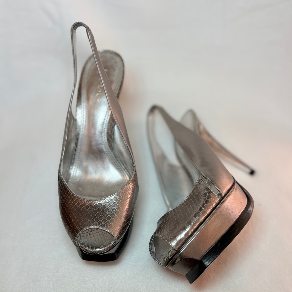 Bebe Silver Metallic Snakeskin Platform Peep Toe Slingback Stiletto Heels 8B